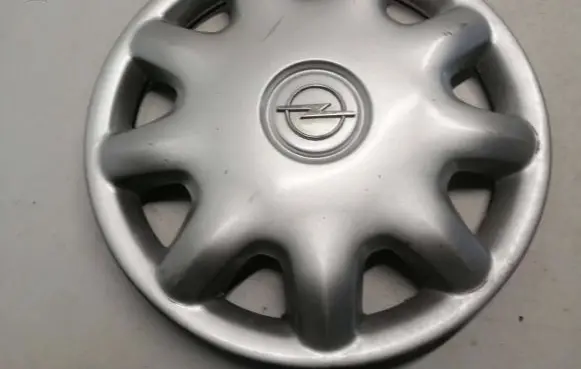 Opel Vectra B R15 wheel hub/cap/trim 90498213DR 90498214 90539441