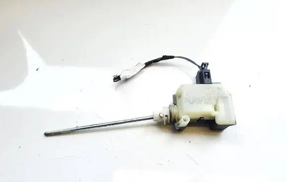 Skoda Octavia Mk2 (1Z) Central locking motor 1m0959781a 1z0810773