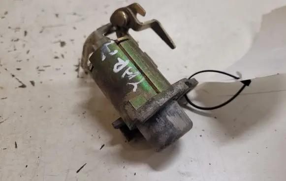 Toyota Yaris Tailgate exterior lock 7957
