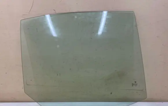 BMW 5 E60 E61 Front door window glass four-door 43R00049