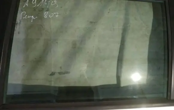 Peugeot 807 Rear door window glass as2