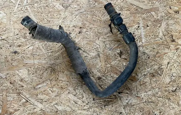 Peugeot 807 Engine coolant pipe/hose
