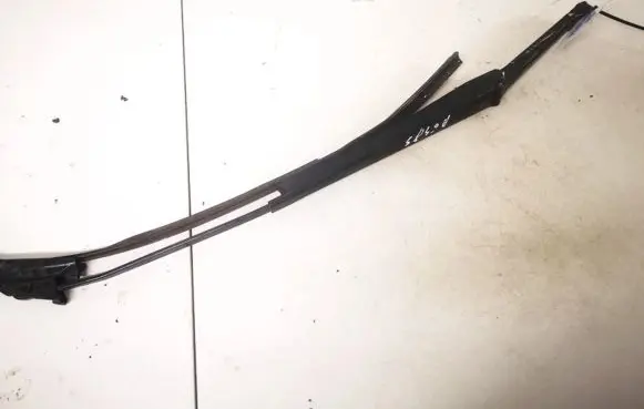 Opel Zafira A Front wiper blade arm 90582558