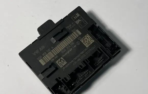 Volkswagen Golf VII Door control unit/module 5Q0959592A 5Q0959592