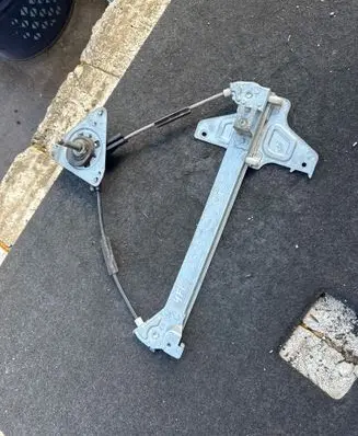 Citroen C4 I Rear door manual window regulator 9656009380