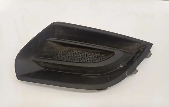 Opel Corsa E Front bumper lower grill 13399256