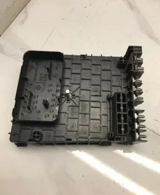 Audi A6 S6 C6 4F Fuse box set 3C0937125 63592777