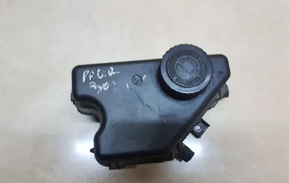 Citroen Berlingo Power steering fluid tank/reservoir