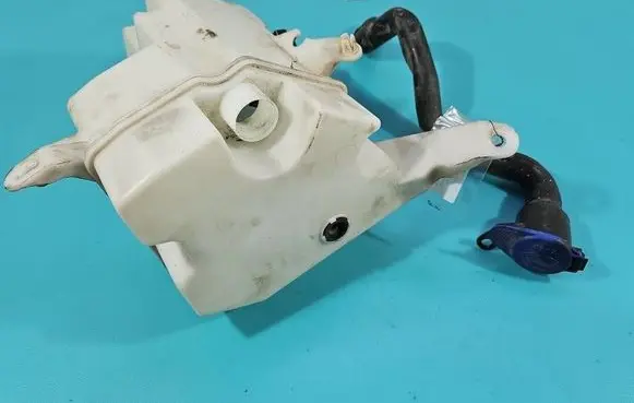 Volvo V70 Windshield washer fluid reservoir/tank 30784233 IMPRK1564893