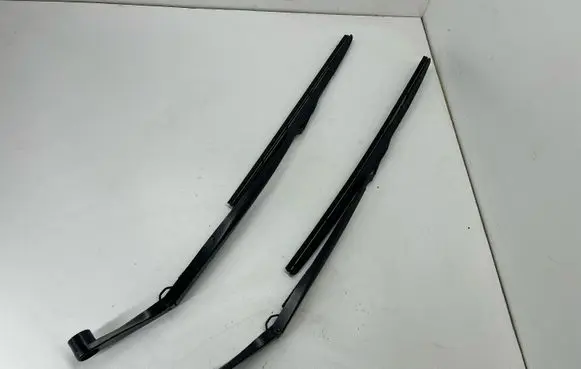 Dodge Charger Front wiper blade arm 68082554AA 68082555AA 2195
