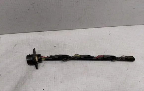 Volkswagen PASSAT B6 Fuel injector wires 038906231