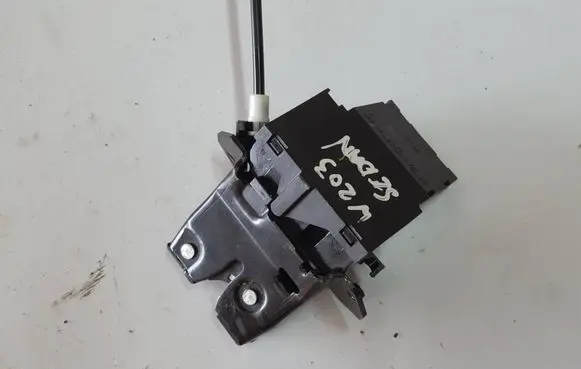 Loading door lock