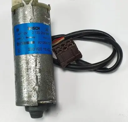 Mercedes-Benz S W220 Seat adjustment motor 2208201542