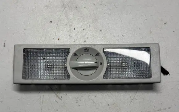 Volkswagen Touran I Rear seat light 0886400