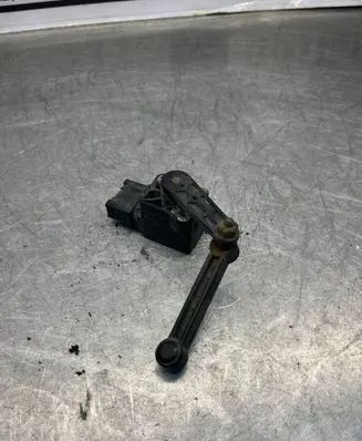 Mercedes-Benz E W211 Air suspension front height level sensor A0105427717