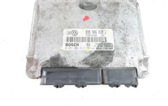 Volkswagen Golf IV Engine control unit/module 0281001613 038906018J