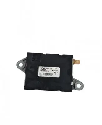 Audi TT TTS Mk2 Aerial antenna amplifier 8j8035225m