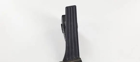 BMW X1 F48 F49 Accelerator throttle pedal 688982297 6889822