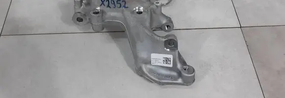 Volkswagen Taos Stub axle 5QM505435C