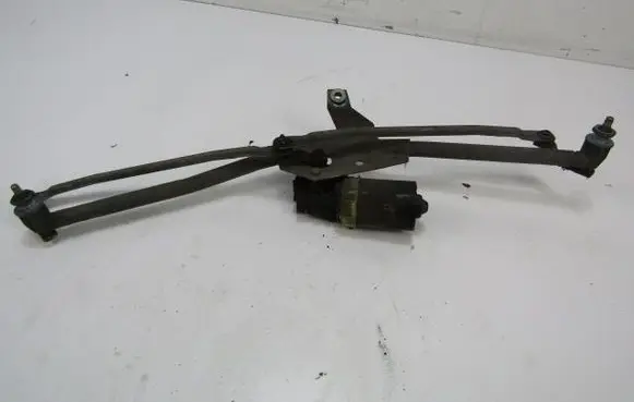 Volkswagen PASSAT B3 Front wiper linkage 