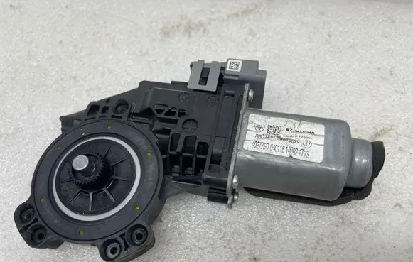 Tesla Model X Front door window regulator motor 430105F0 1712130604341