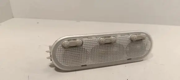 Nissan Qashqai+2 Front seat light