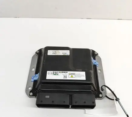 Mazda 6 Engine control unit/module R2BG18881A 2757000200