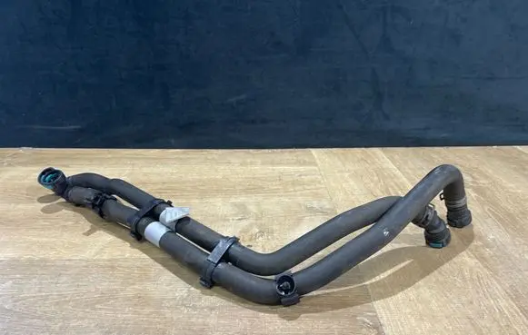 Jaguar F-Pace Engine coolant pipe/hose GX7318C266AE J200D