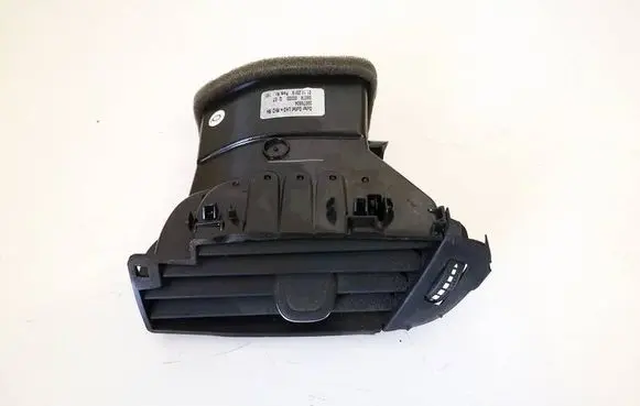 Opel Astra K Dash center air vent grill 39079604