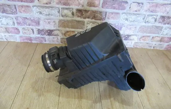 Peugeot 508 Air filter box cover 