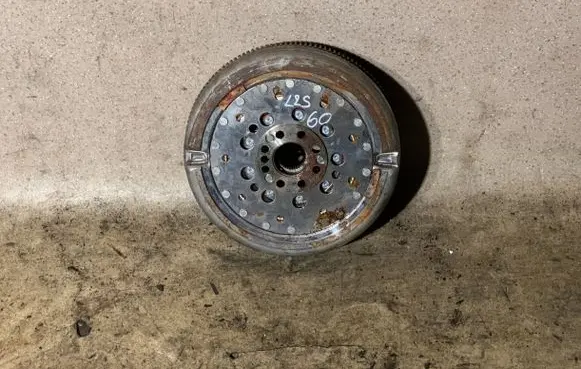 Mercedes-Benz B W246 W242 Flywheel A2700301400