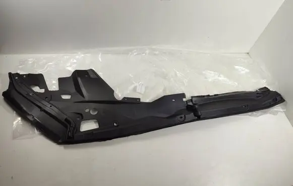 BMW X5M G05 F95 Fender end trim 51767418197 7418197