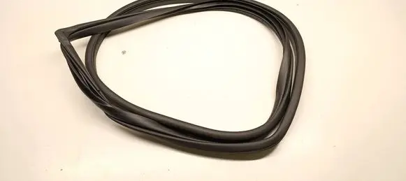 Hyundai Tucson TL Rear door rubber seal (on body) 