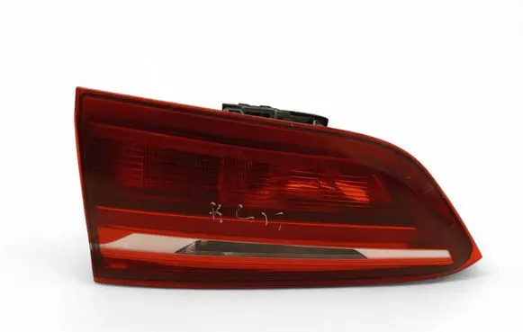 BMW X1 F48 F49 Tailgate rear/tail lights 7350698