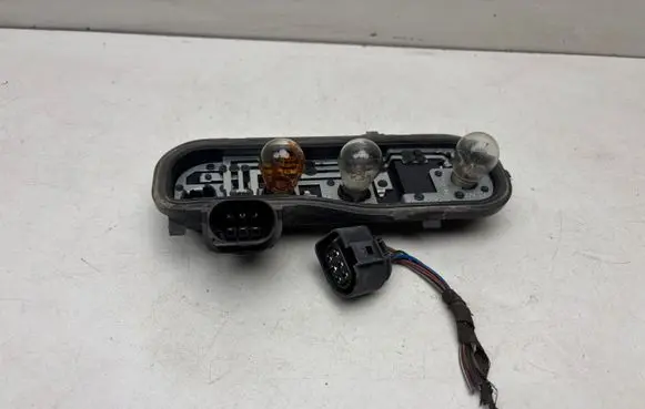 Audi A4 S4 B6 8E 8H Tail light bulb cover holder 8E9945258