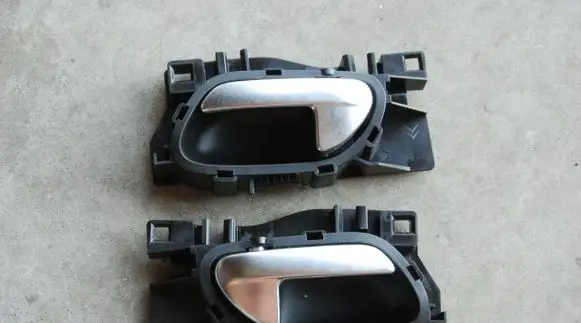 Peugeot 208 Front door interior handle