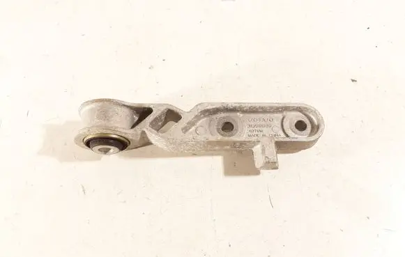 Volvo V60 Engine mount bracket 31359890