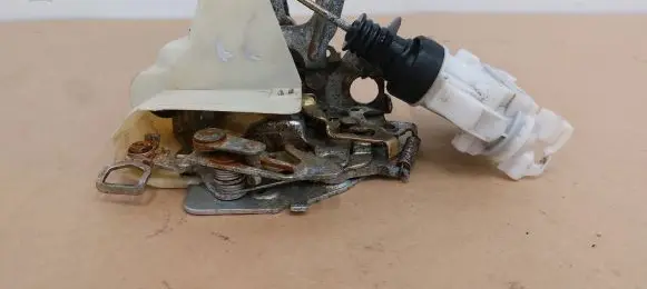 Front door lock