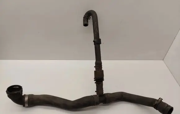Volkswagen Tiguan Engine coolant pipe/hose 5N0122101AH