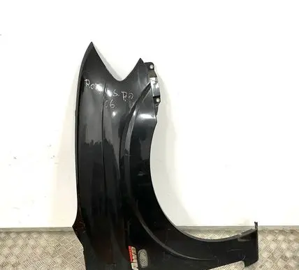 SsangYong Rodius Fender