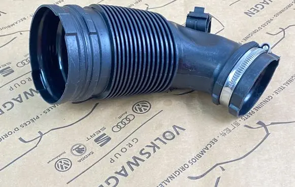 Audi A4 S4 B9 Air intake hose/pipe 04L129661B