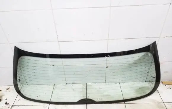 Peugeot 307 Rear windscreen/windshield window AS2