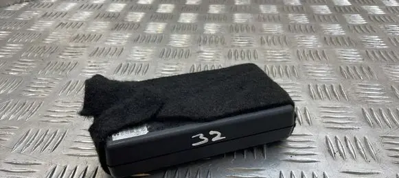 Mercedes-Benz E W211 Phone control unit/module B67824252