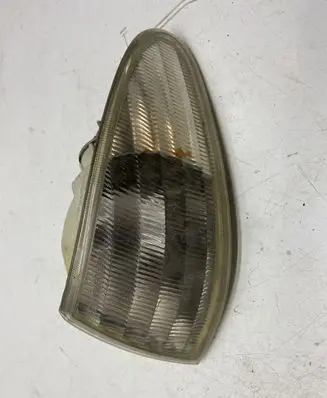 Ford Mondeo MK I Front indicator light
