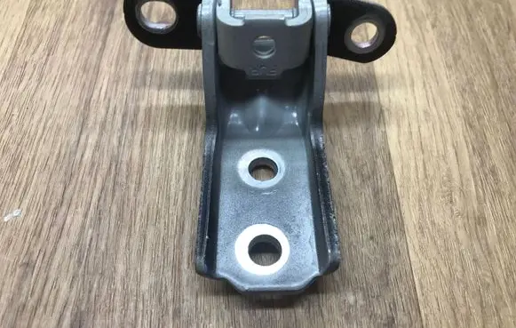 Hyundai Kona I Front door upper hinge 793202V000