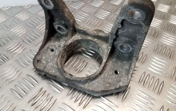 Opel Vivaro Gearbox mounting bracket 8200219372A