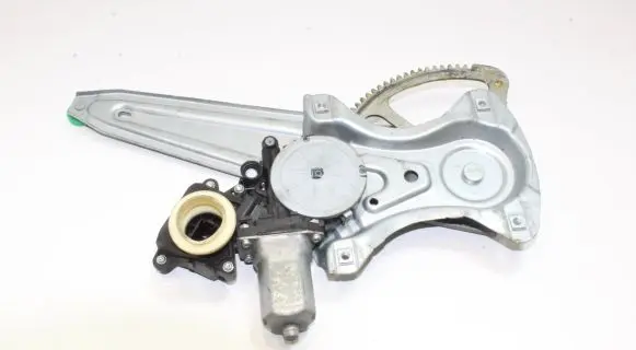 Toyota Avensis T270 Rear window lifting mechanism without motor 8570202020