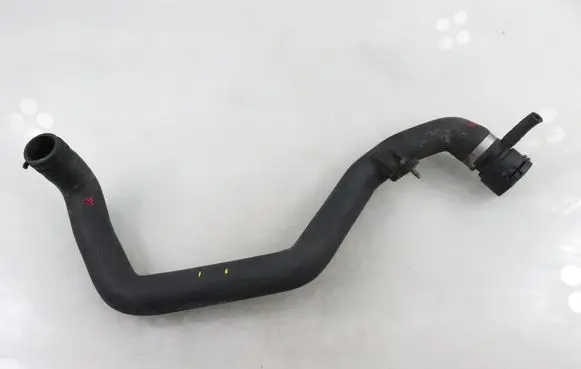 Porsche Cayenne (92A) Engine coolant pipe/hose 7P6122101J