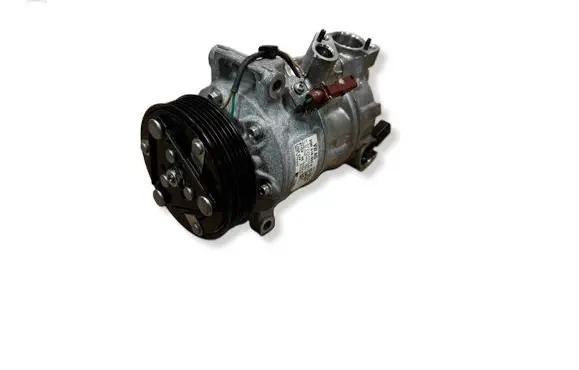 Volkswagen Golf VII Air conditioning (A/C) compressor (pump) 3Q0816803E