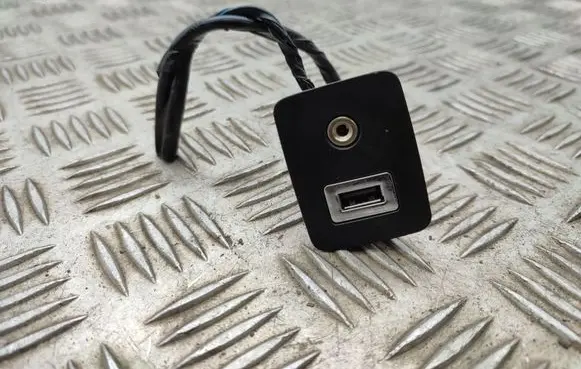 USB socket connector